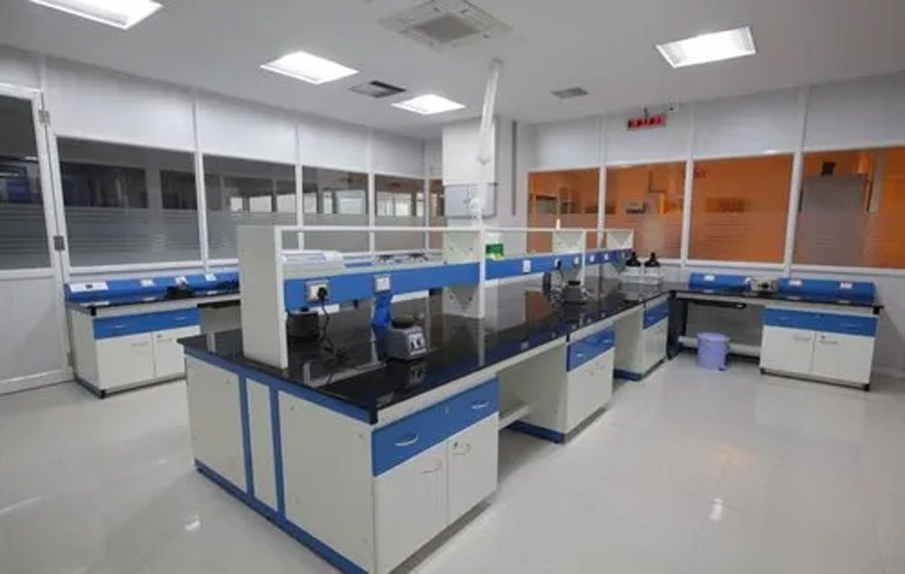 Laboratory Furniture Manufacturer